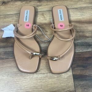 Steve Madden Adriell slide sandal with a faux leather upper size 10 beach vacay
